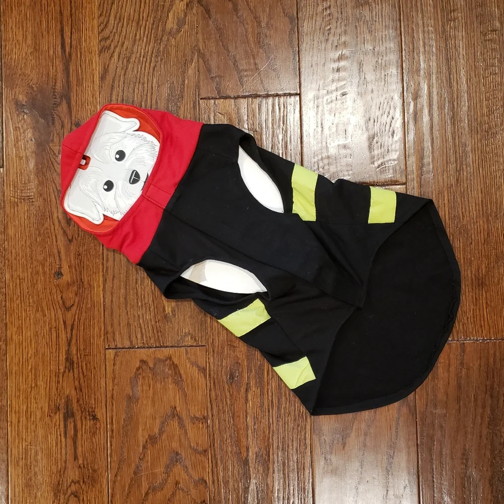 NWT FIRE DOG, DOGGIE GEAR Pet Wear - Size Large (14.5